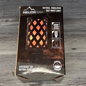 Natural Himalayan Salt Night Light - Black